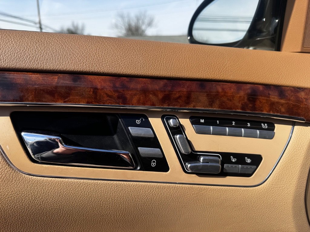 Used 2007 Mercedes-Benz S 550 image 36
