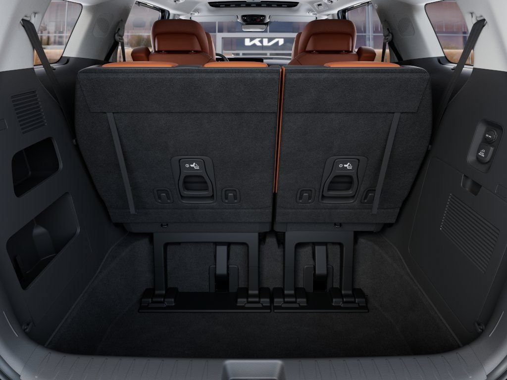 New 2027 Kia Carnival SX FWD image 19