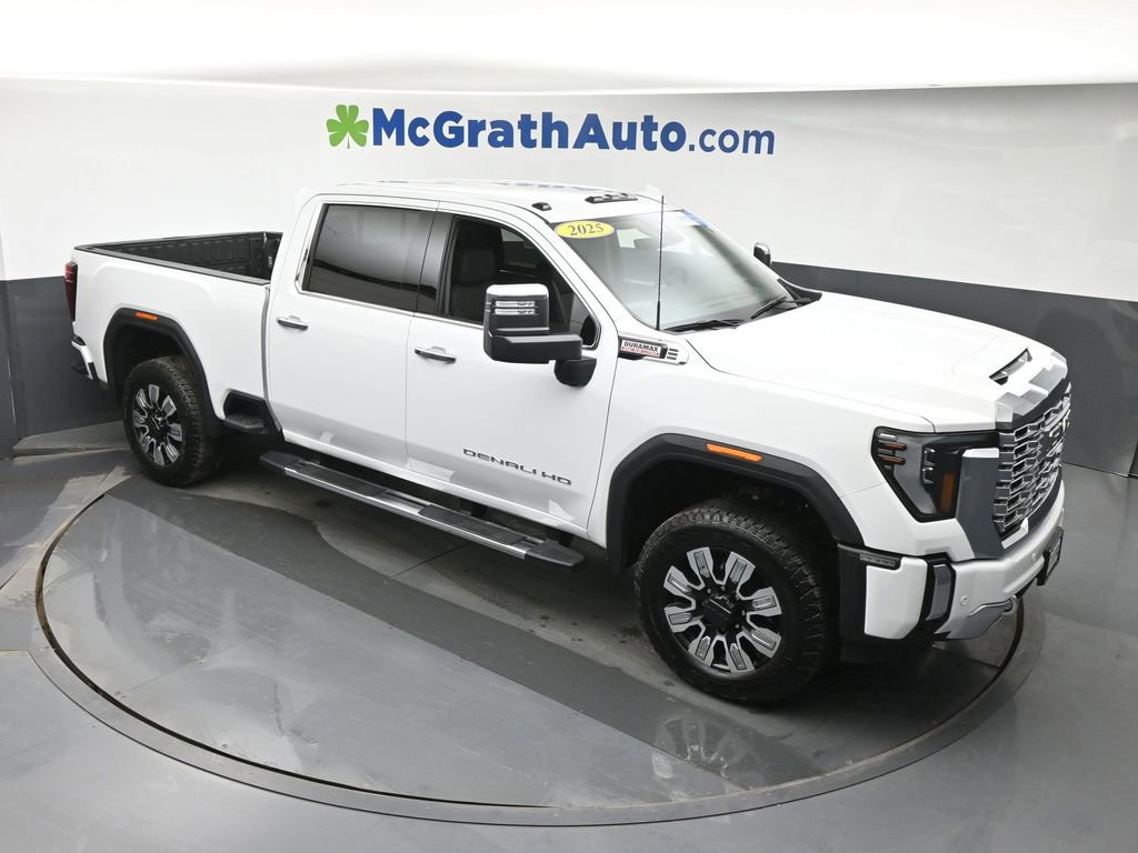Used 2025 GMC Sierra 2500 Denali w/ Technology Package image 3