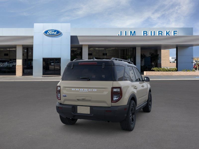New 2025 Ford Bronco Sport Outer Banks image 8