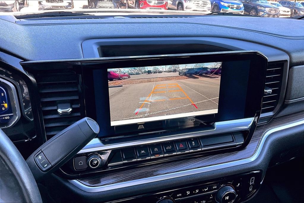 Used 2022 Chevrolet Silverado 1500 LT image 11