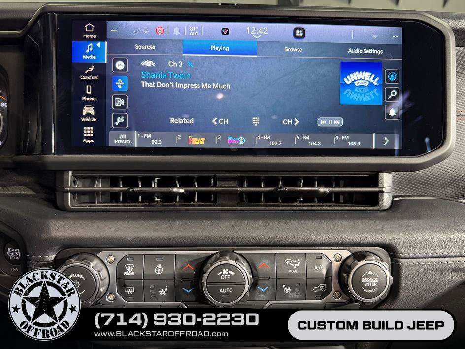 Used 2026 Jeep Wrangler Unlimited Rubicon AWD/4WD image 29