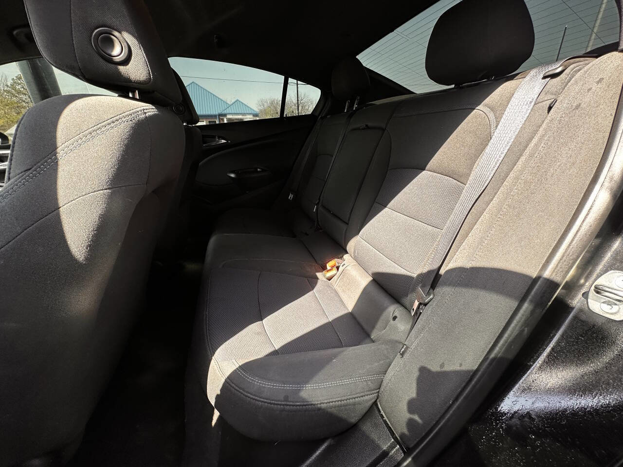 Used 2018 Chevrolet Cruze LT w/ Convenience Package image 11