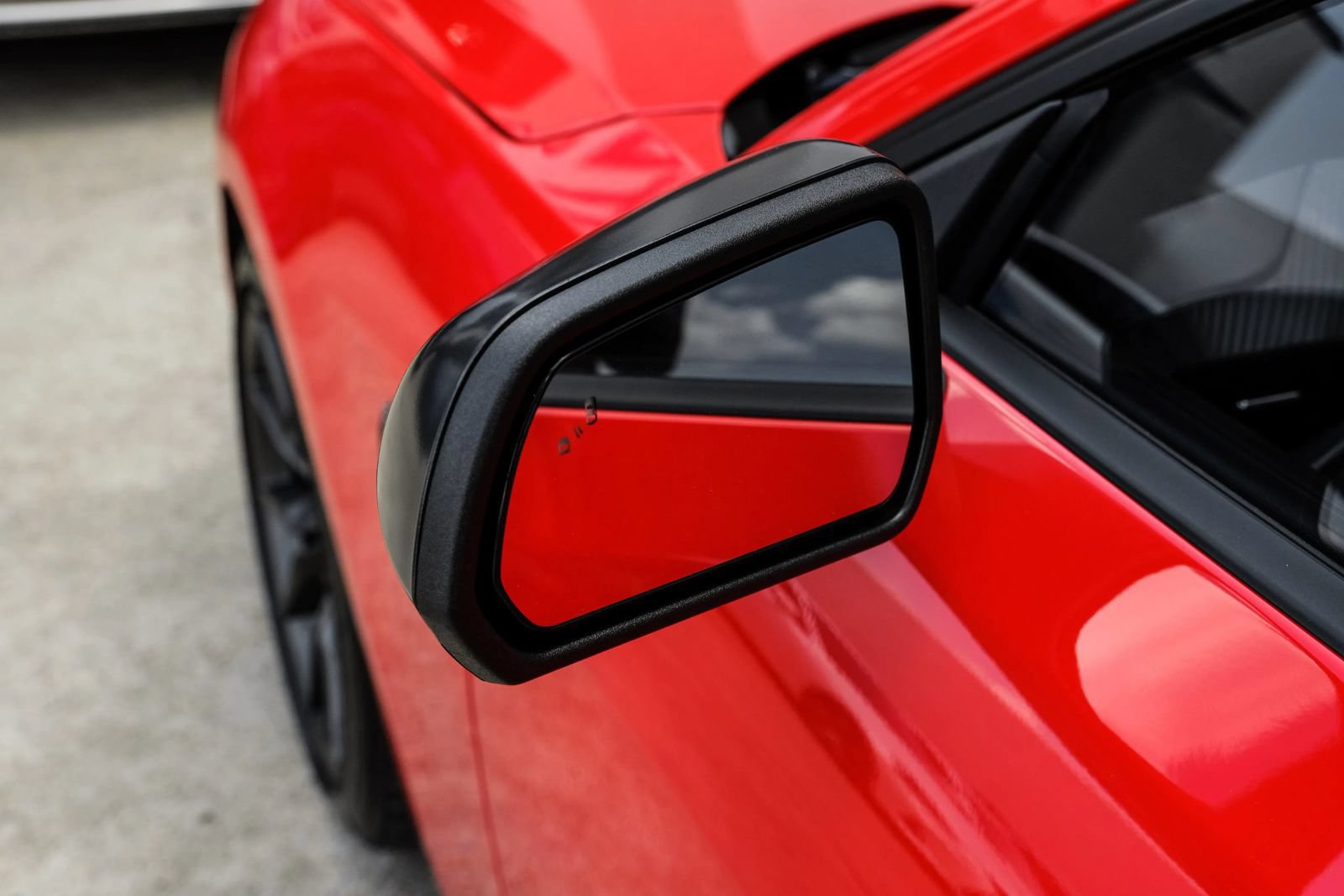 Used 2025 Ford Mustang Dark Horse RWD image 39