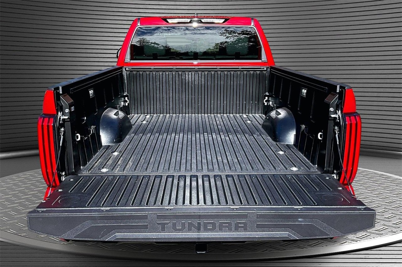 Used 2026 Toyota Tundra SR5 image 32