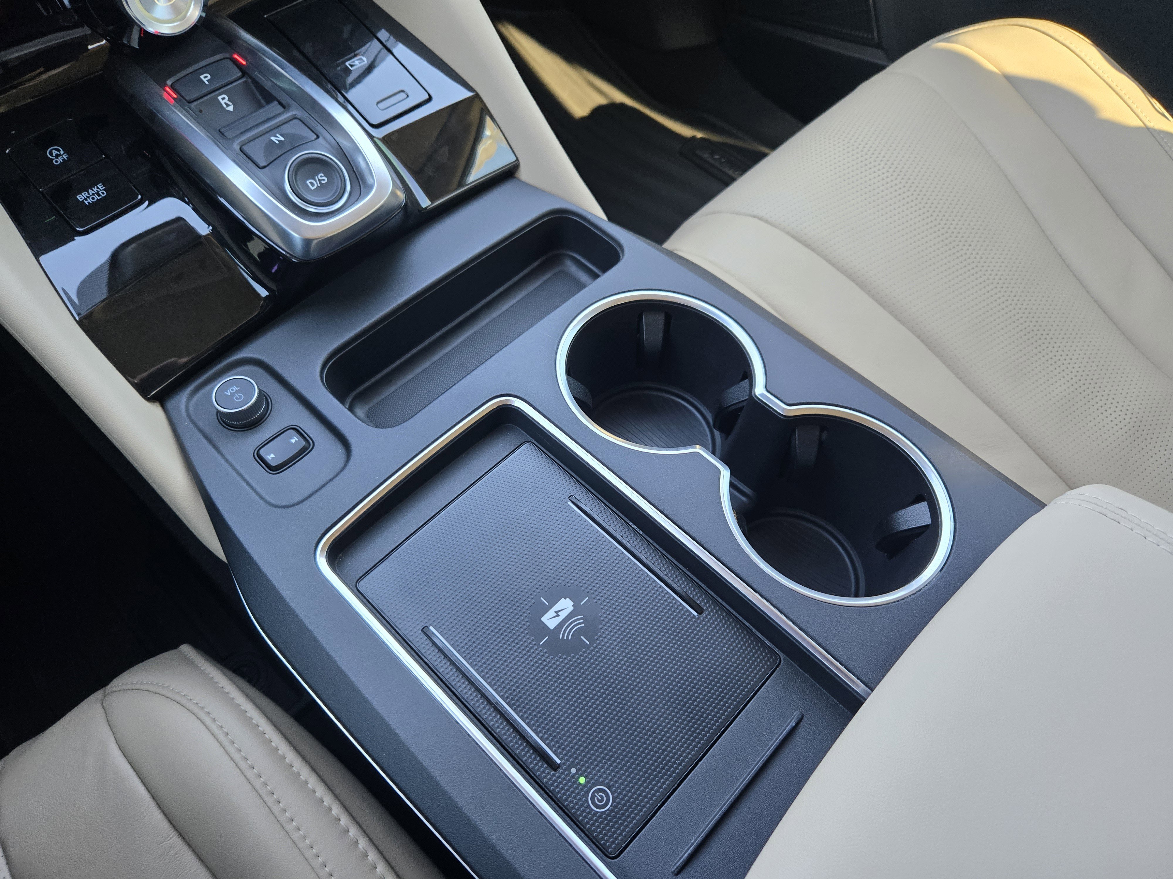 Certified 2025 Acura MDX w/ Technology Package image 26