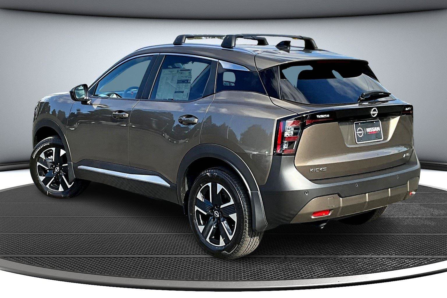 New 2026 Nissan Kicks SV w/ SV Premium Package AWD/4WD image 4