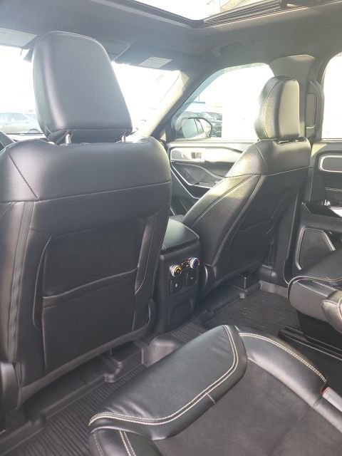 Used 2022 Ford Explorer ST w/ ST Street Pack AWD/4WD image 13