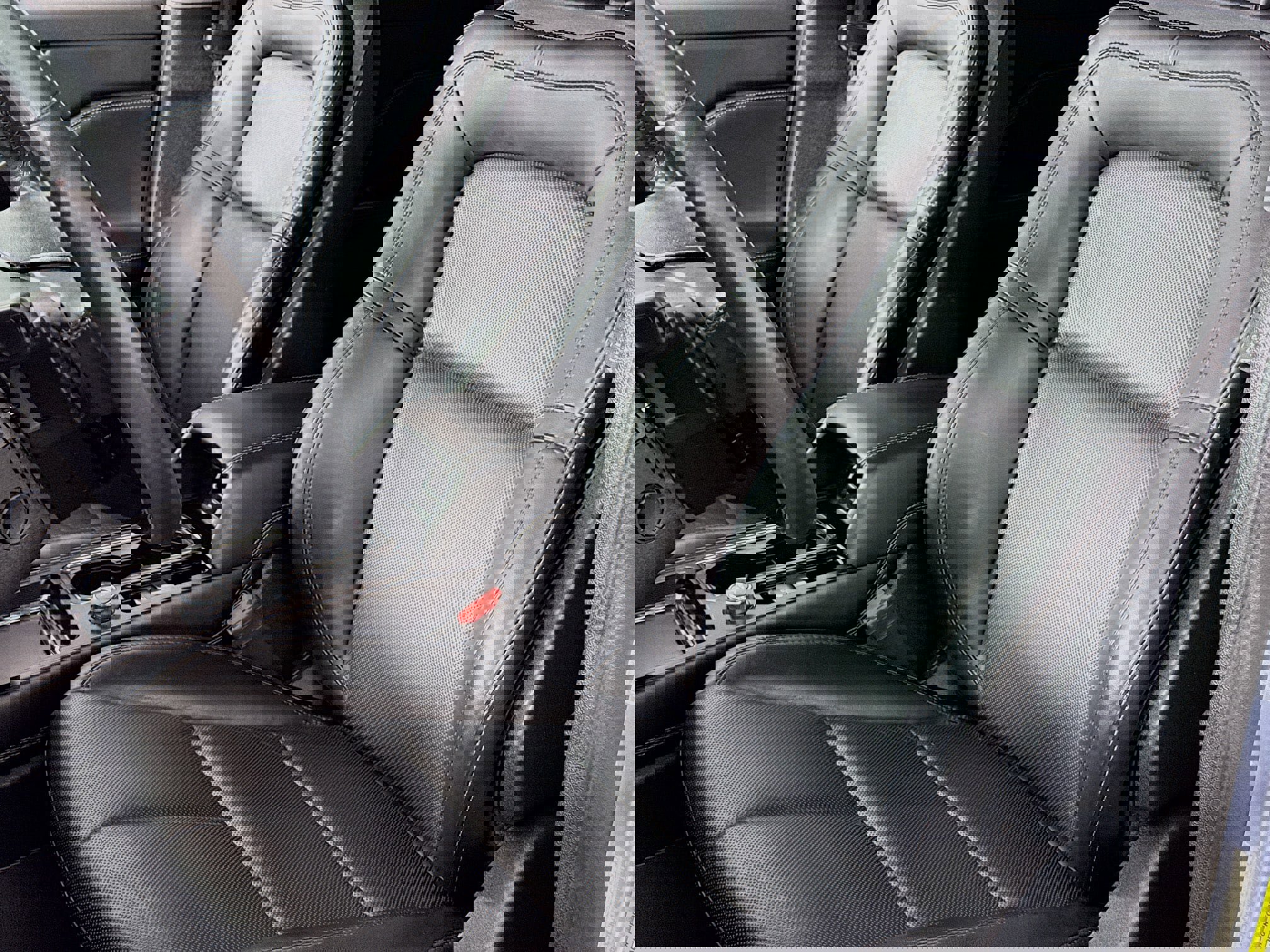 Used 2022 Lincoln Corsair Grand Touring w/ Towing Package image 21