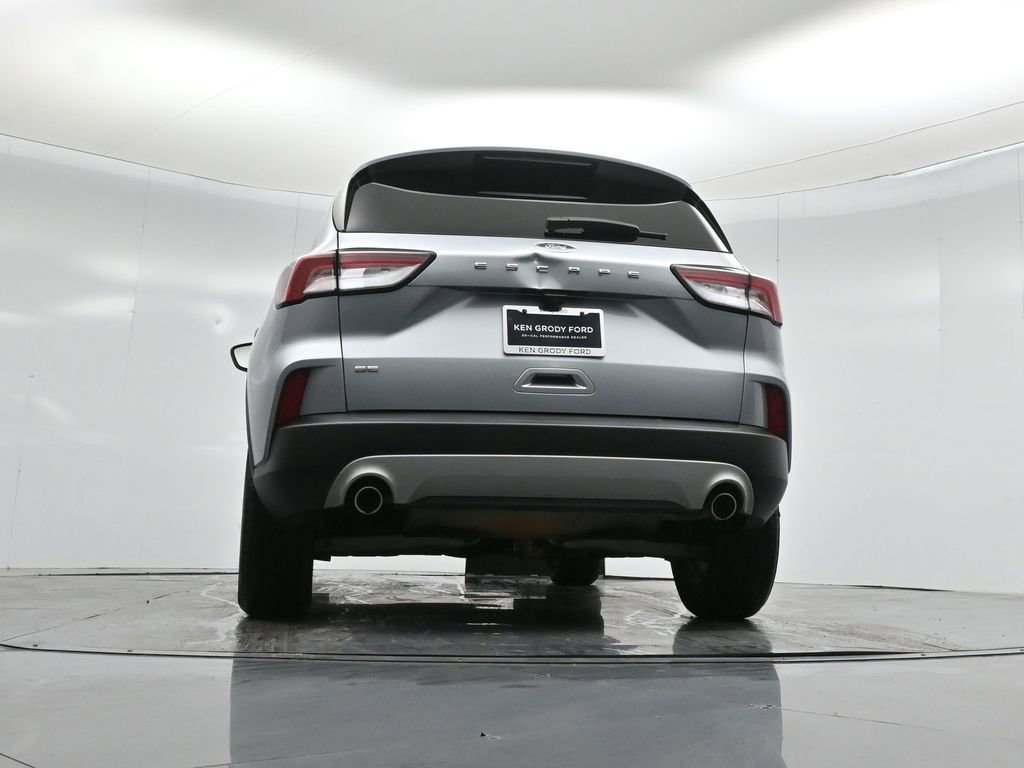 Certified 2022 Ford Escape SE image 48