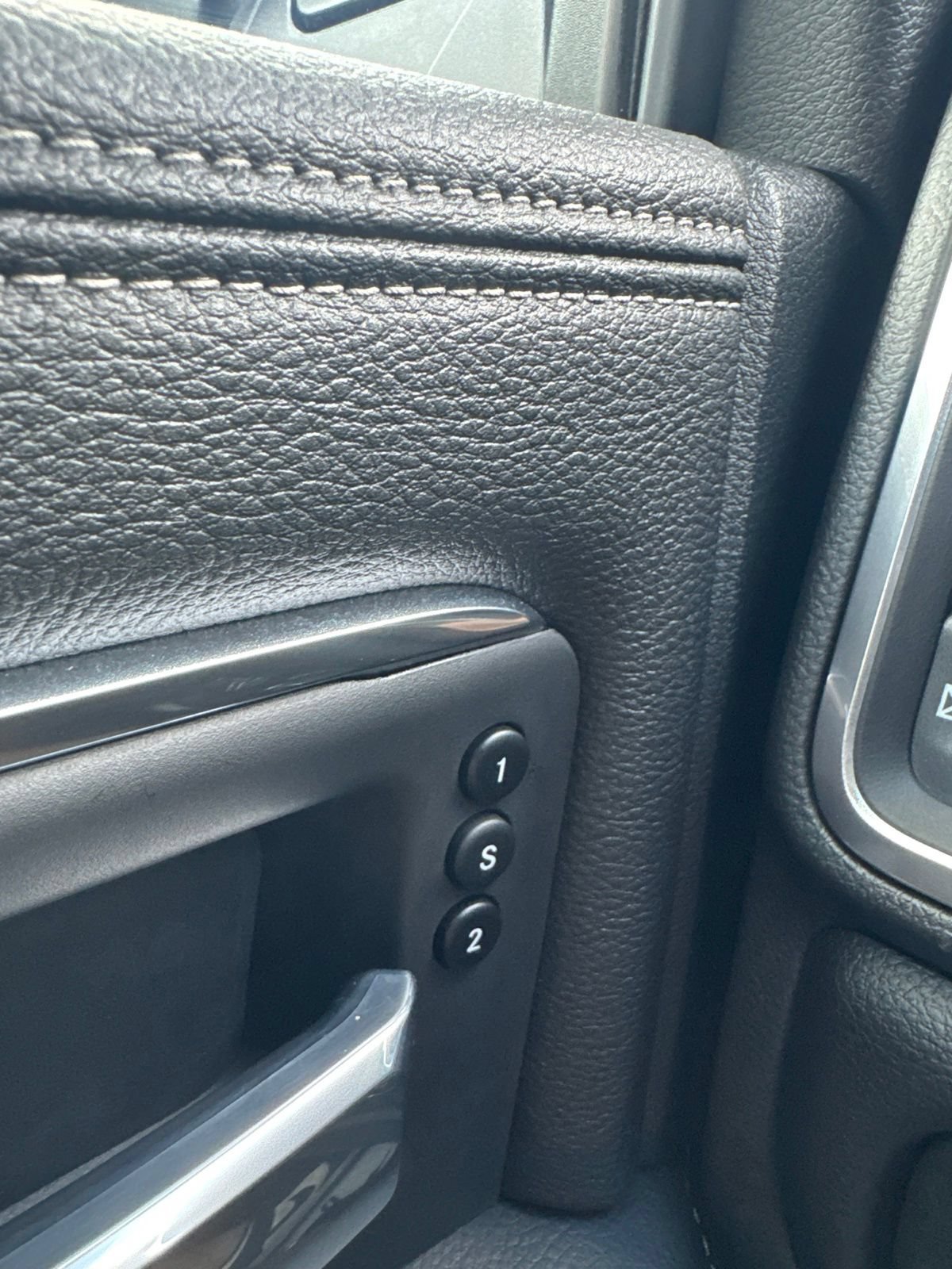 Used 2026 RAM 3500 Laramie AWD/4WD image 30
