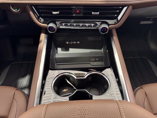 New 2027 Chevrolet Suburban High Country w/ Sun And Tow Package AWD/4WD image 21