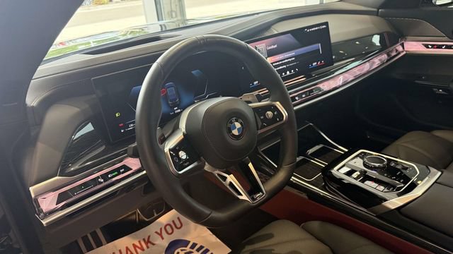 Used 2024 BMW 740i xDrive w/ Premium Package 2 AWD/4WD image 17