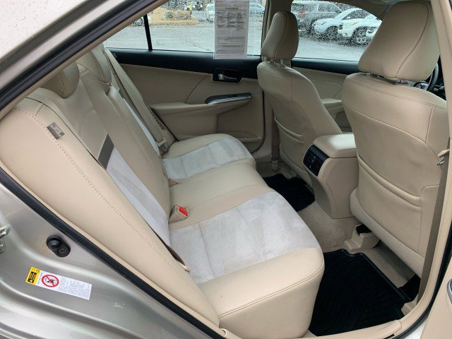 Used 2013 Toyota Camry XLE w/ Leather Pkg FWD image 15