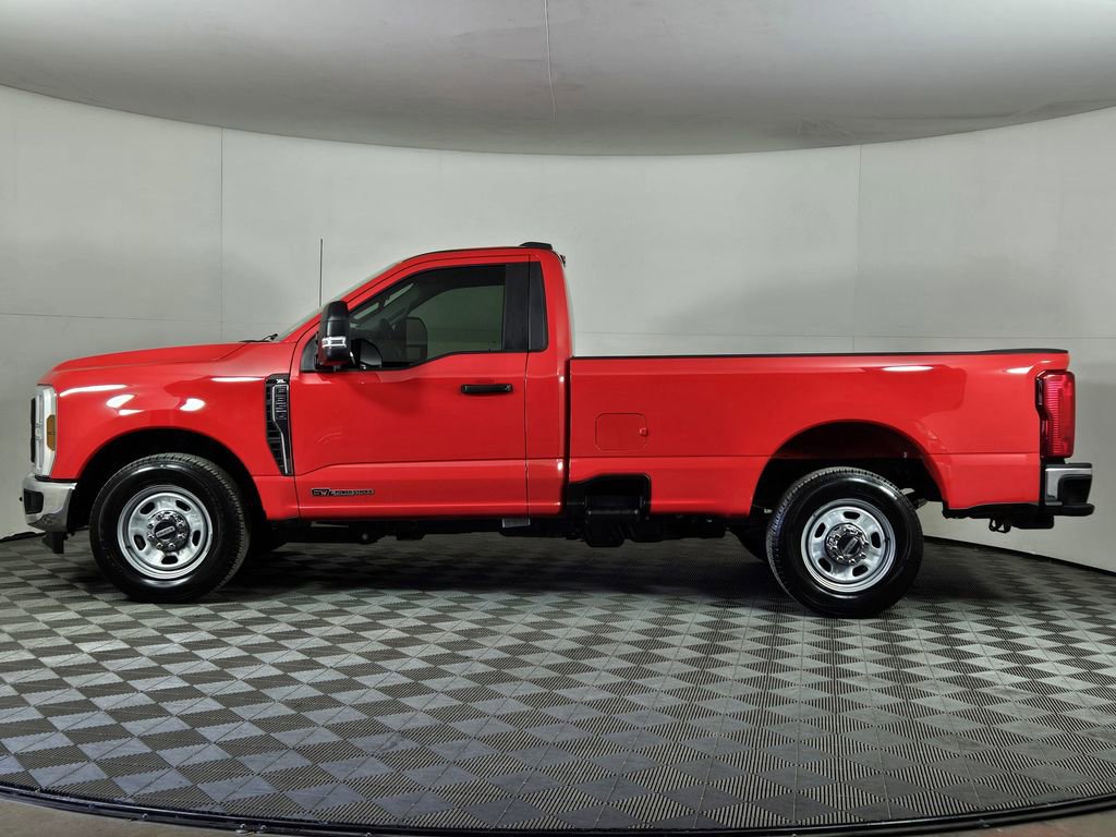 Used 2025 Ford F350 XL w/ XL Chrome Package image 3