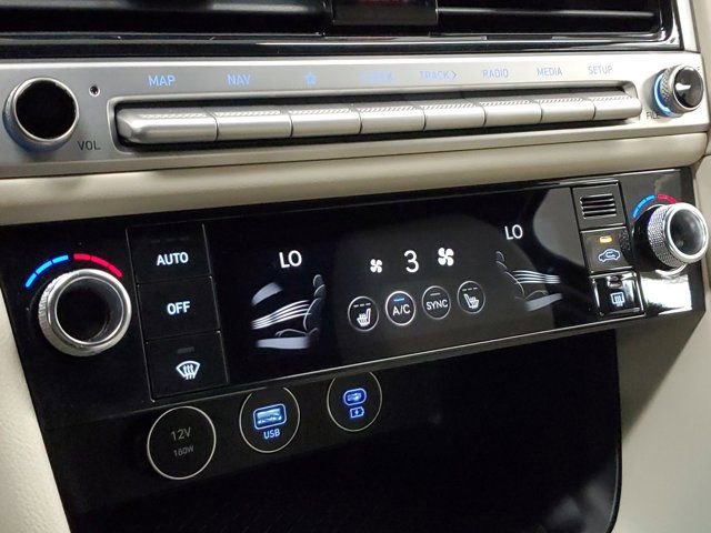 Used 2026 Genesis G70 2.5T image 29