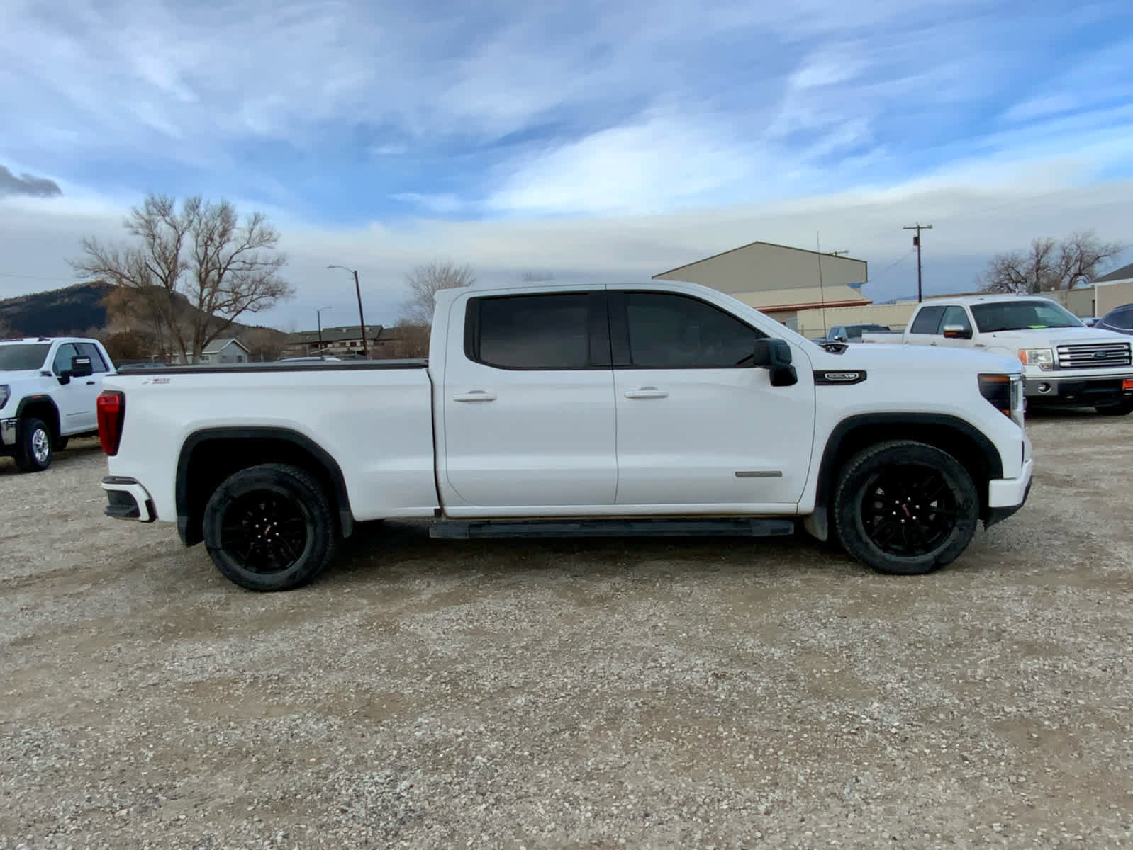 Used 2023 GMC Sierra 1500 Elevation w/ LPO, Elevation Black Package image 6