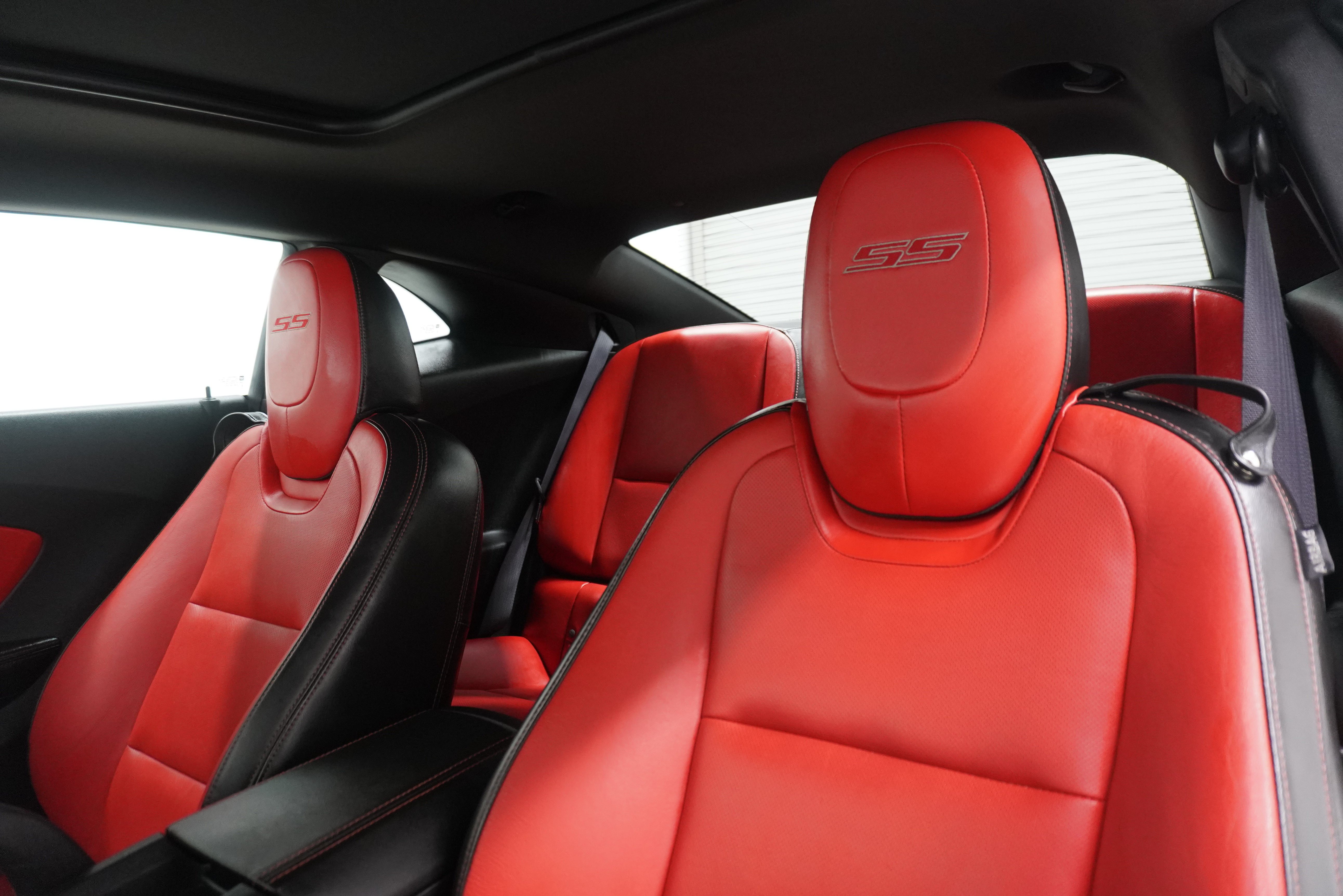 Used 2011 Chevrolet Camaro SS w/ RS Package RWD image 11