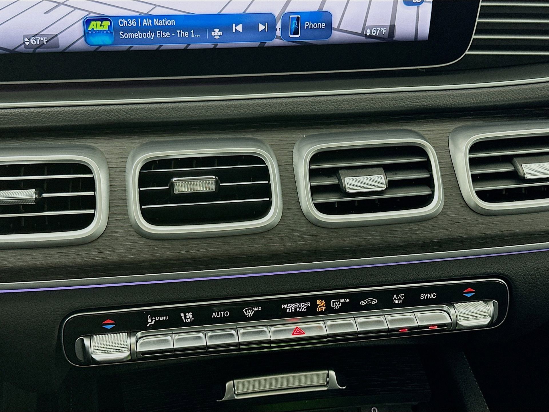 Used 2026 Mercedes-Benz GLE 450 4MATIC image 17