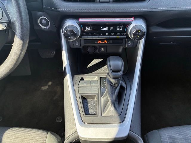 Used 2024 Toyota RAV4 XLE FWD image 17