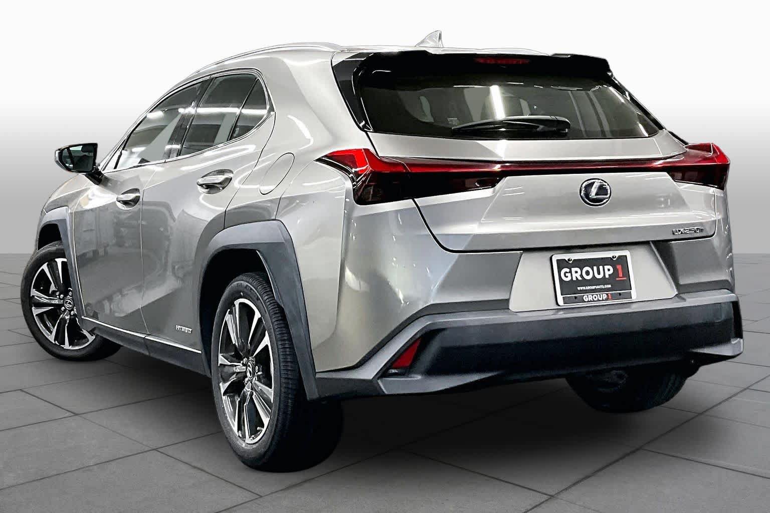 Used 2019 Lexus UX 250h w/ Premium Package AWD/4WD image 11