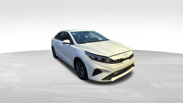 Used 2024 Kia Forte LXS image 30