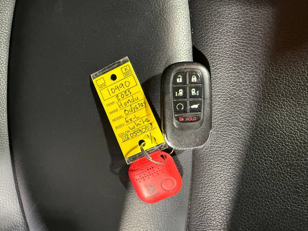 Used 2025 Honda Odyssey EX-L image 45