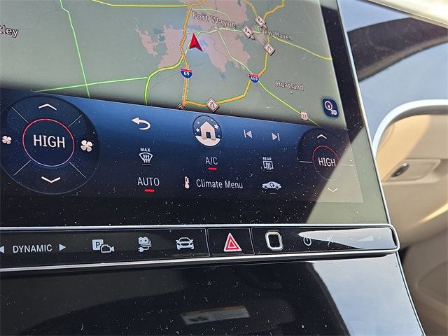 Used 2025 Mercedes-Benz GLC 350e 4MATIC image 14