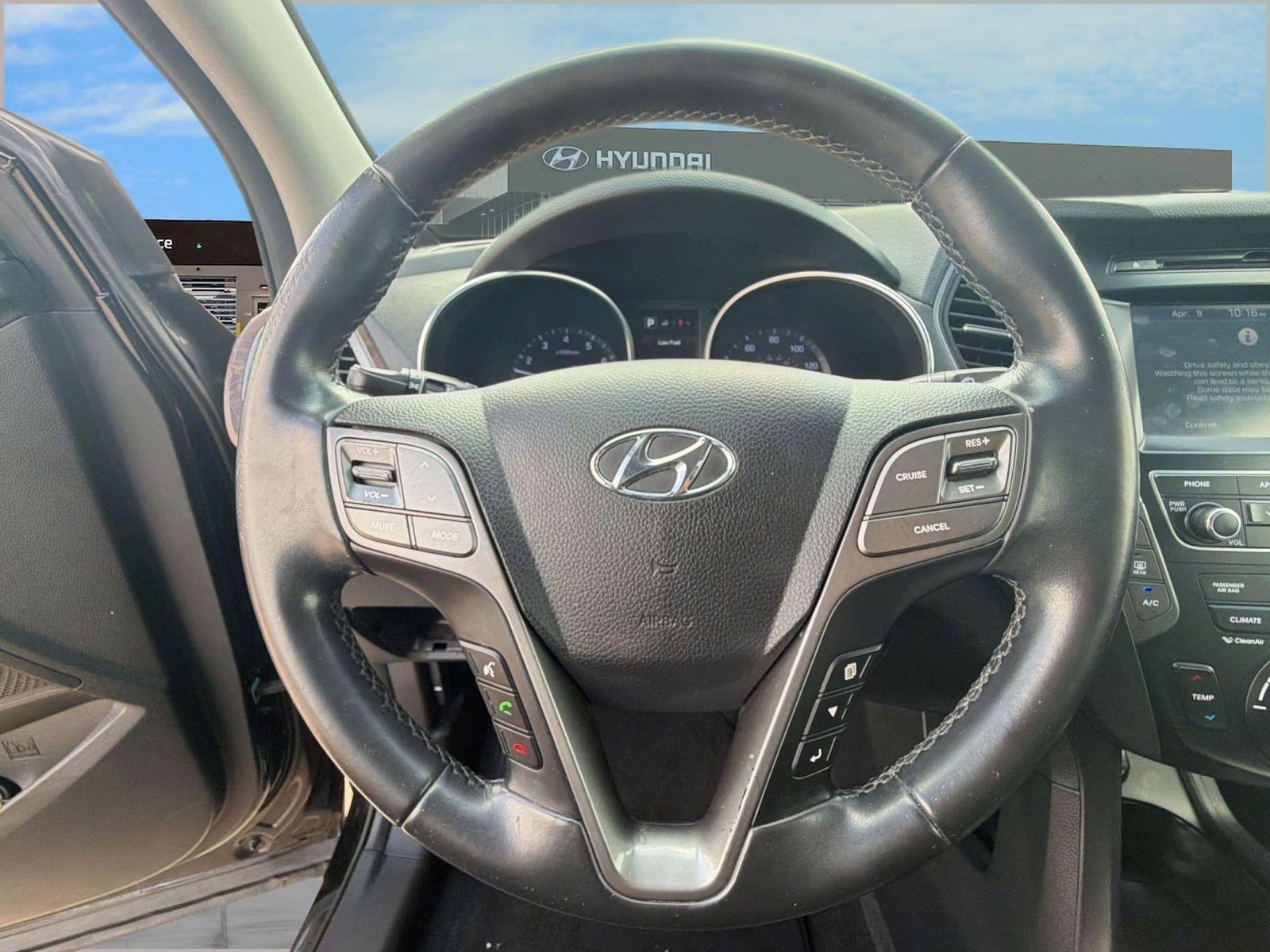 Used 2018 Hyundai Santa Fe SE w/ SE Premium Package 02 image 14