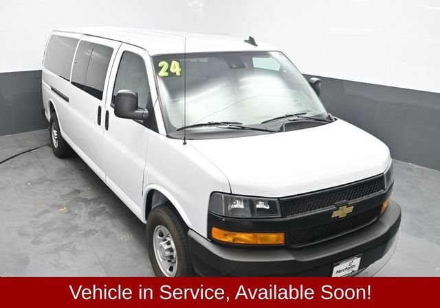 Used 2024 Chevrolet Express 3500 LS RWD image 25