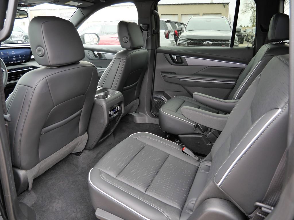 Used 2025 Buick Enclave Sport Touring image 27