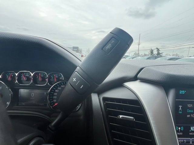 Used 2018 GMC Yukon SLE w/ SLE Value Package image 17