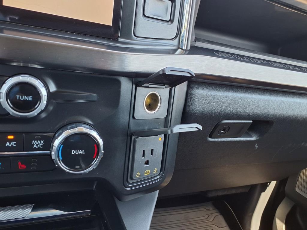 Used 2024 Ford F450 Lariat w/ Camper Package image 34