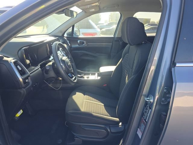 Certified 2023 Kia Sorento LX AWD/4WD image 6