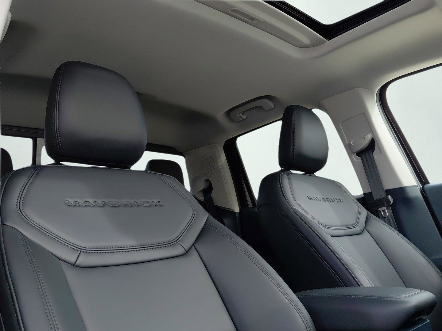 New 2026 Ford Maverick Lariat w/ Black Appearance Package image 11