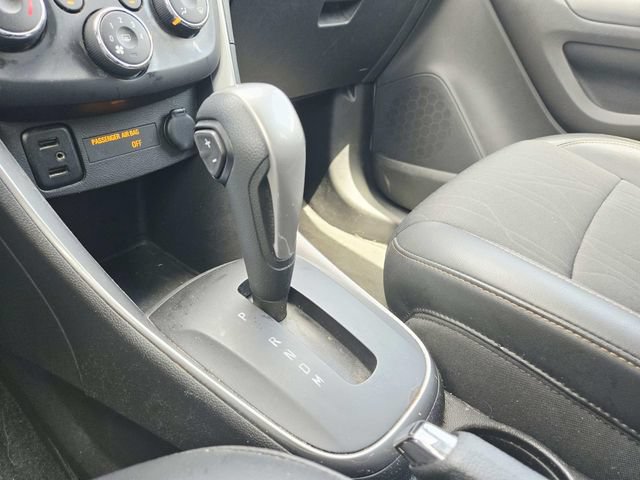 Used 2018 Chevrolet Trax LT w/ LT Convenience Package FWD image 15