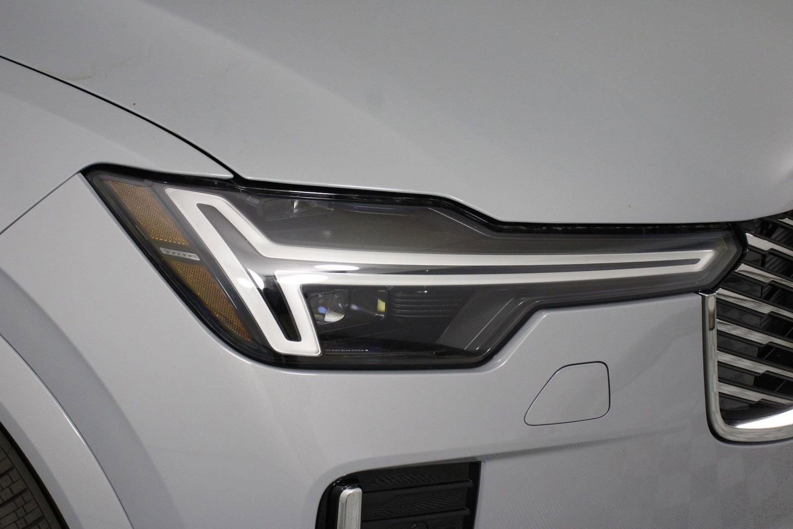 New 2026 Volvo XC90 T8 Plus image 14