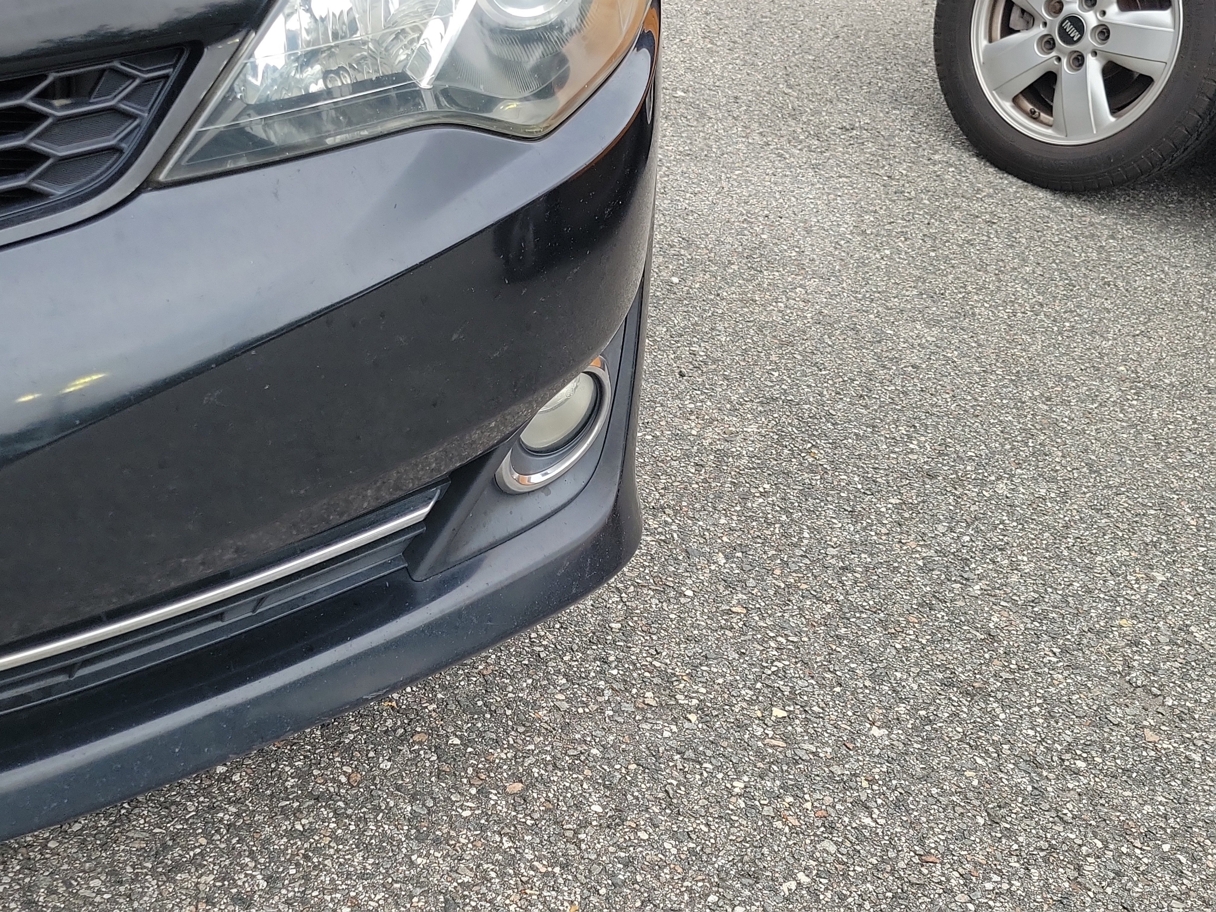 Used 2013 Toyota Camry SE FWD image 4