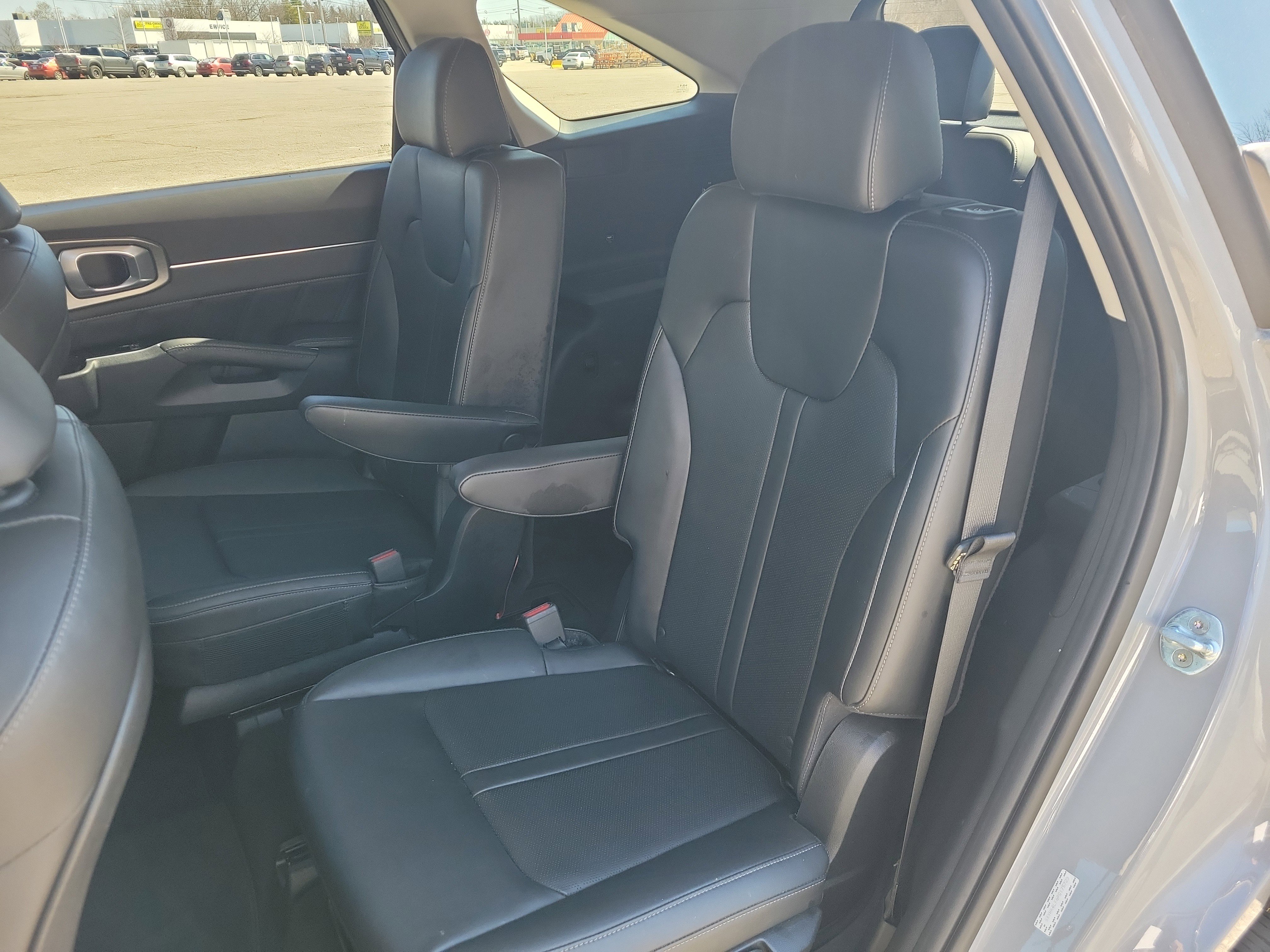 Used 2023 Kia Sorento SX image 16