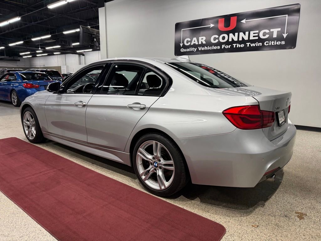 Used 2017 BMW 340i xDrive Sedan AWD/4WD image 17