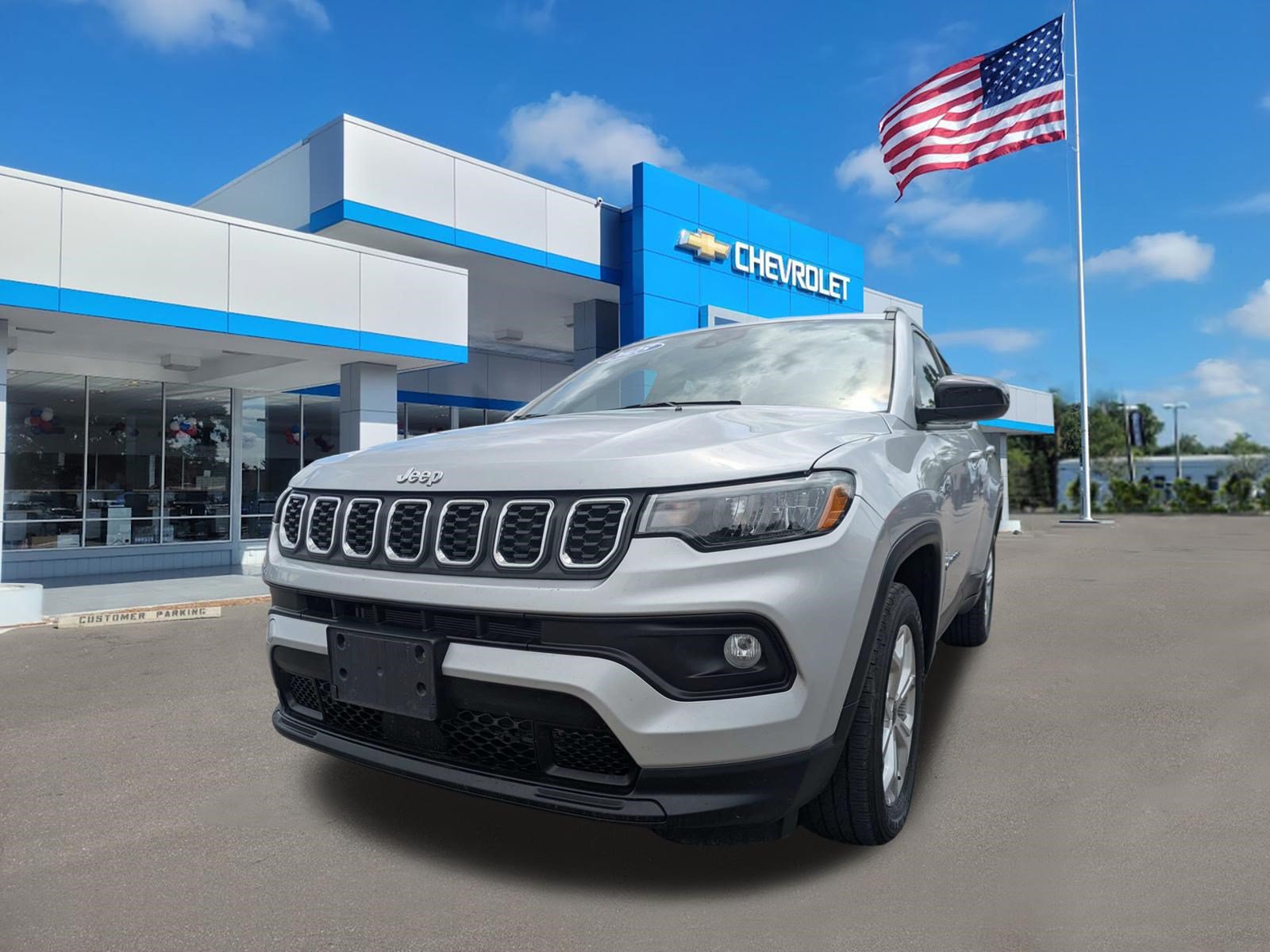 Used 2025 Jeep Compass Latitude AWD/4WD image 7