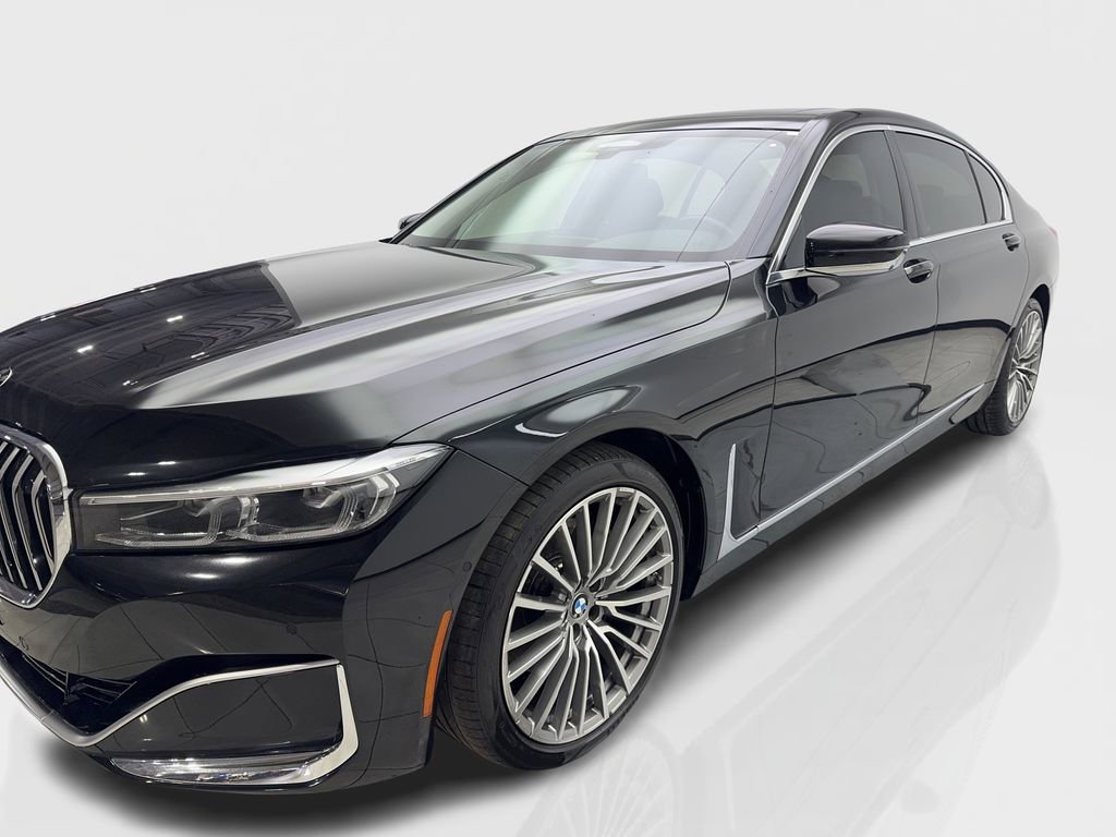 Used 2022 BMW 740i image 11