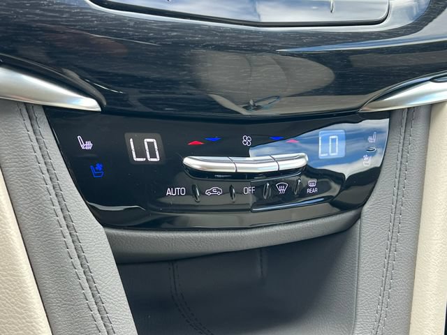 Used 2023 Cadillac XT6 Premium Luxury AWD/4WD image 28