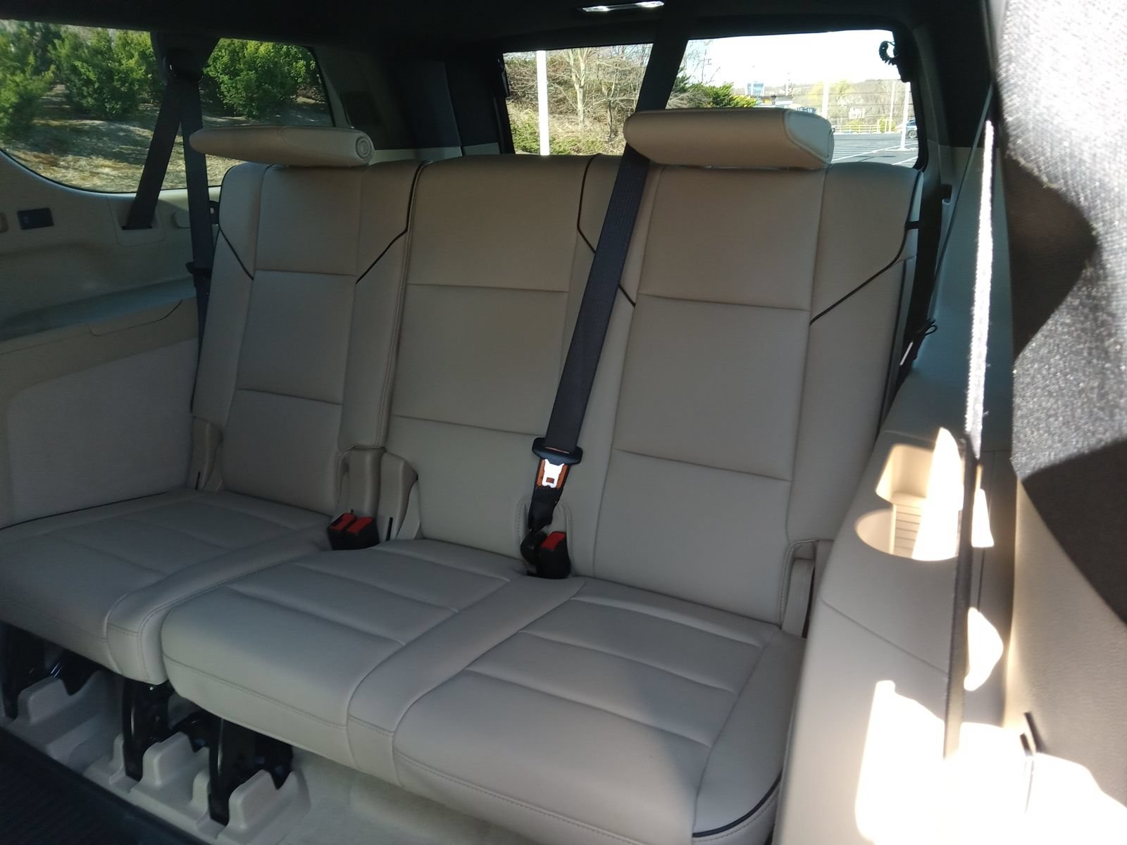 Certified 2024 Cadillac Escalade ESV Premium Luxury AWD/4WD image 25