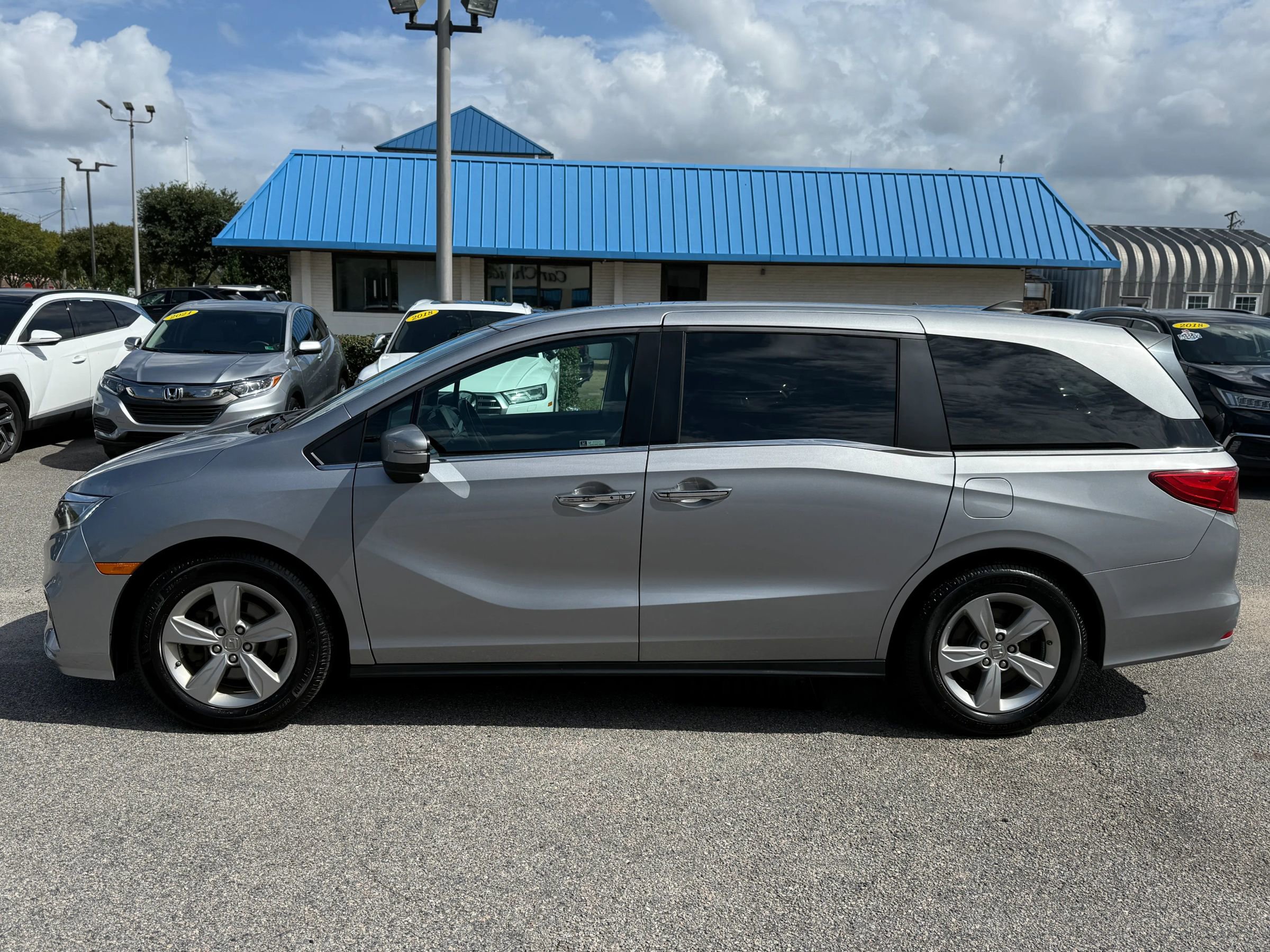 Used 2019 Honda Odyssey EX-L image 2