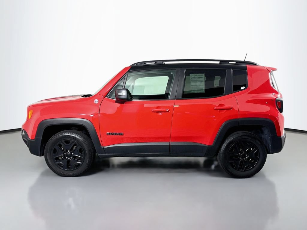 Used 2018 Jeep Renegade Trailhawk AWD/4WD image 4