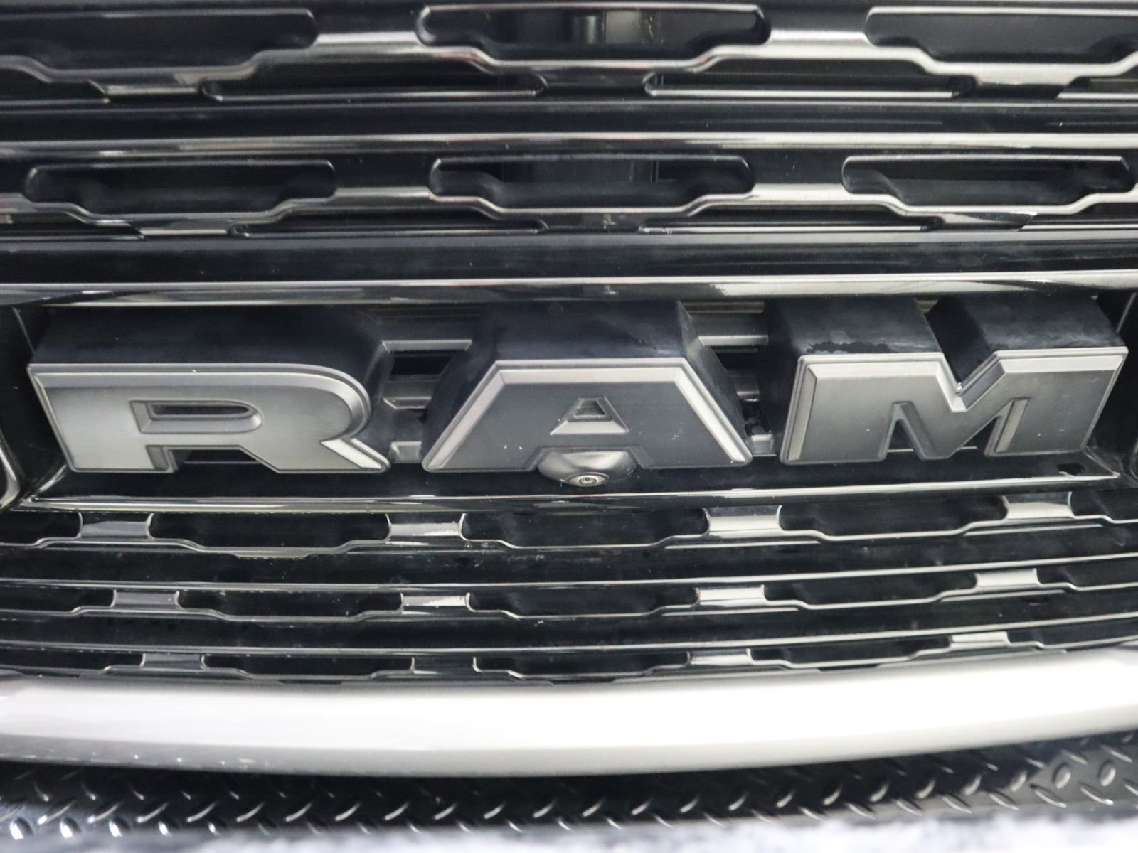 Used 2022 RAM 2500 Limited image 18