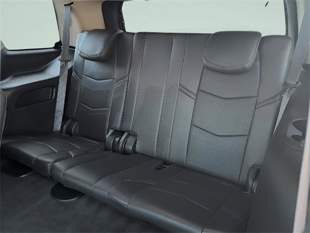 Used 2020 Cadillac Escalade Luxury image 13