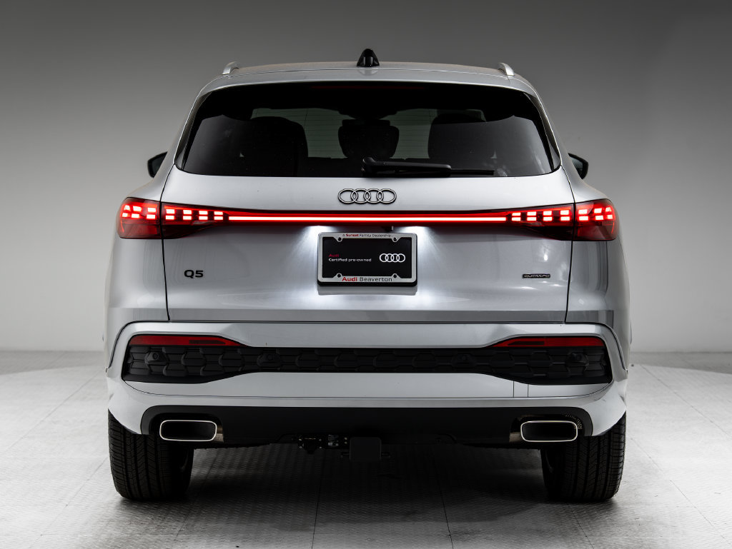 Certified 2025 Audi Q5 Premium w/ 19" Wheel Package AWD/4WD image 29