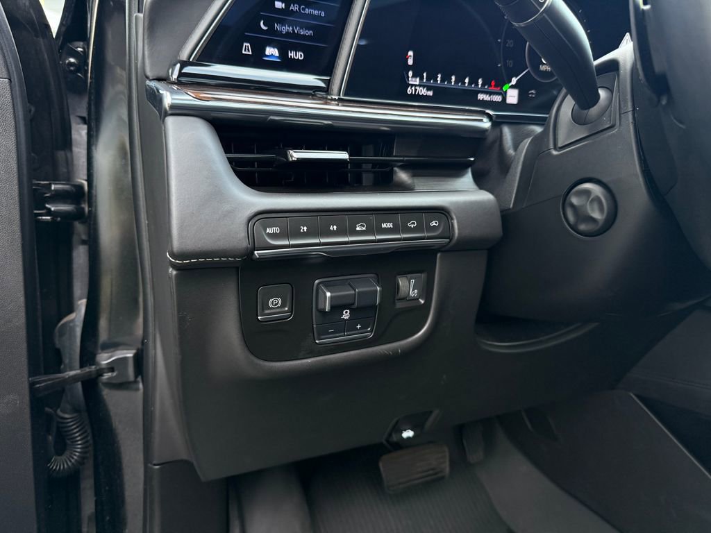 Used 2022 Cadillac Escalade Sport Platinum AWD/4WD image 35